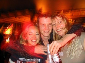 01) Lyzz, Paul and Claire - and they're already glowing!
